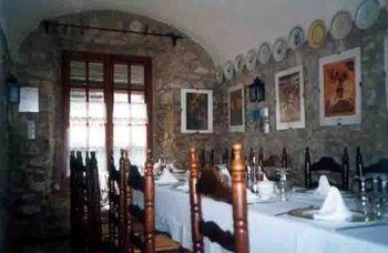 Hotel Fonda Siques Besalu Luaran gambar